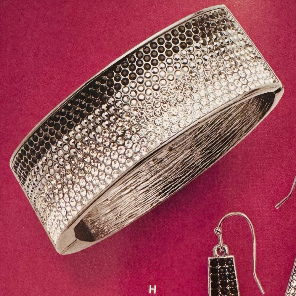 Lia Sophia “Paris Lights” Cut Crystals Hinged Bracelet Black